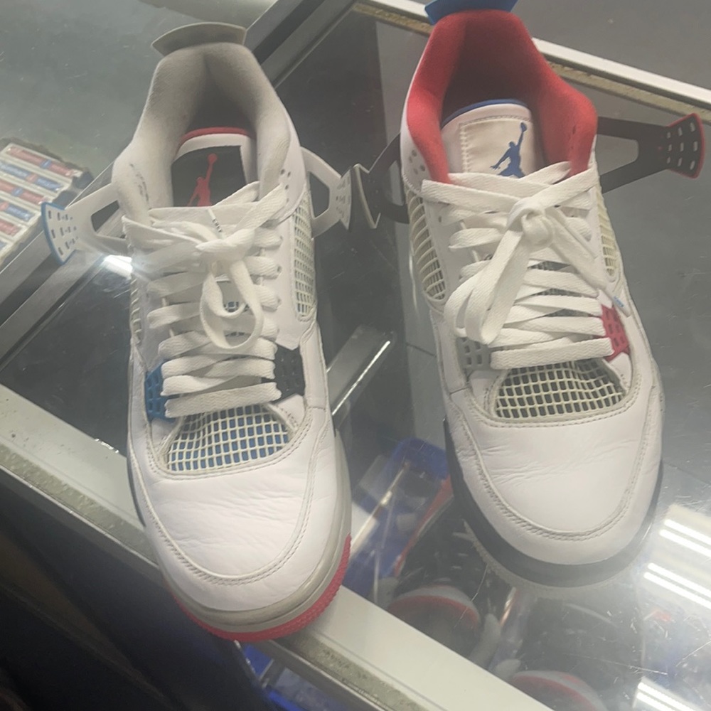 Jordan 4s what the’s